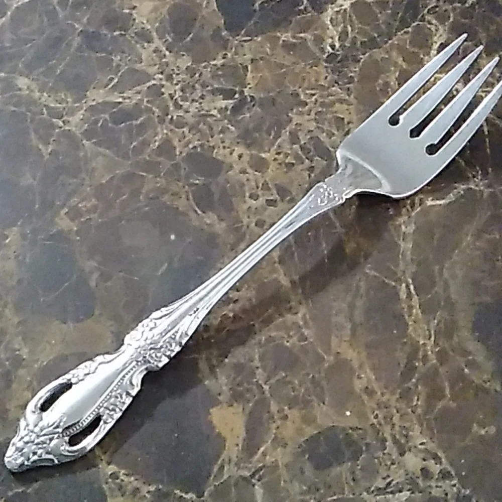 Distinction Deluxe Raphael 1 Salad Fork Glossy Stainless Flatware
